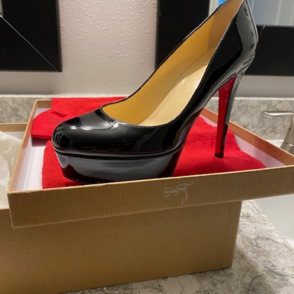 Christian Louboutin Bianca Pumps - Picture 2 of 6